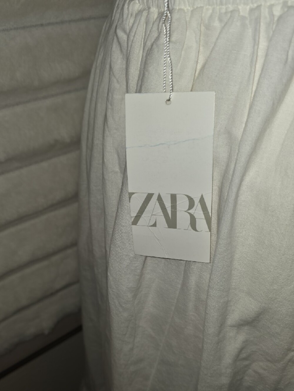 Zara White Smocked Backless Maxi Dress Size L - Picture 12 of 13